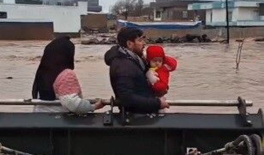 Büyükçavuş Mahallesi’nde Sel Kurtarma Operasyonu!