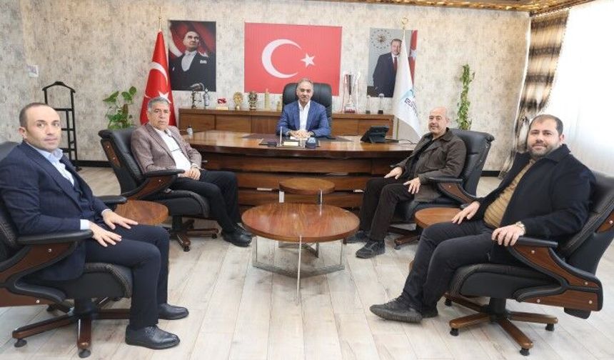 Başkan Kuş, Şanlıurfa Besi OSB Heyetini Eyyübiye’de Ağırladı