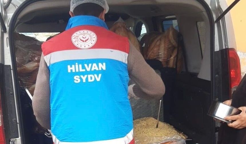Hilvan’da 810 Vatandaşa Her Gün Sıcak Yemek Desteği Sağlanıyor