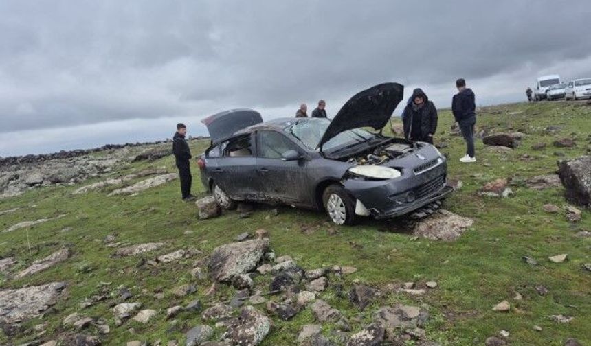 Siverek’te Otomobil Devrildi: 2’si Bebek 5 Kişi Yaralandı