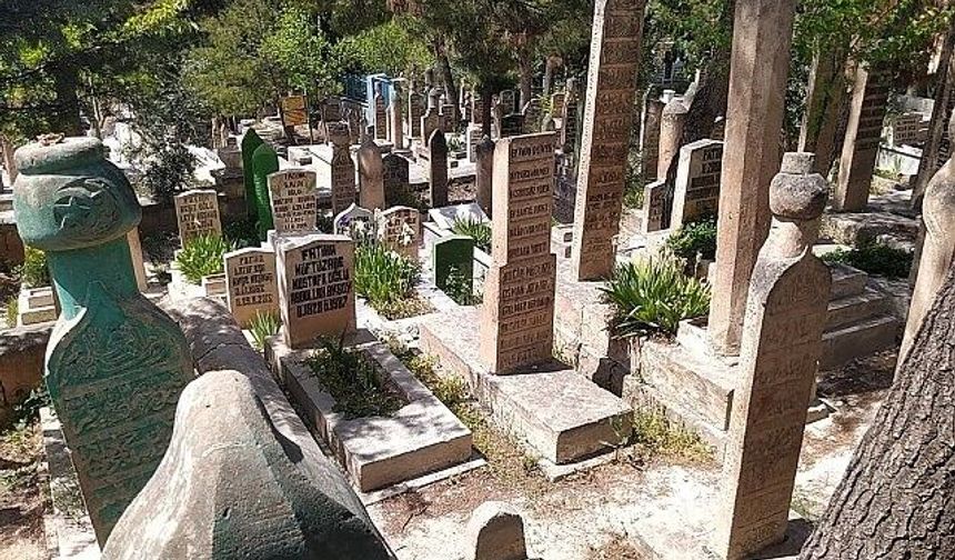 Hacer Karataş Vefat Etti