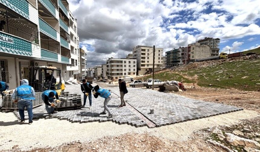 Şanlıurfa Eyyübiye’de Yeni Yerleşim Alanlarına Ulaşım Rahatlıyor!