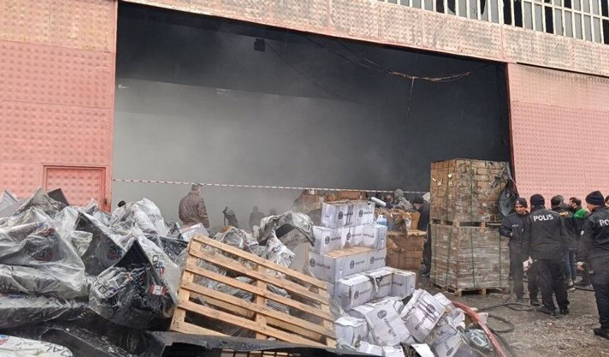 Şanlıurfa’da Sanayi Sitesinde Korkutan Yangın!