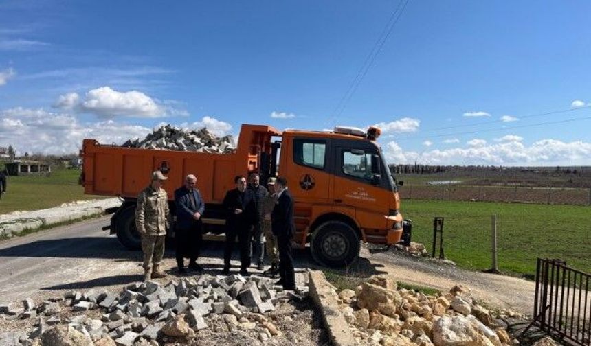 Hilvan Kaymakamı Karakaş’tan Yol Çalışması İncelemesi