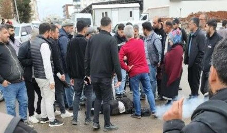 Şanlıurfa Siverek’te Otomobil Çarptı: 14 Yaşındaki Çocuk Ağır Yaralı