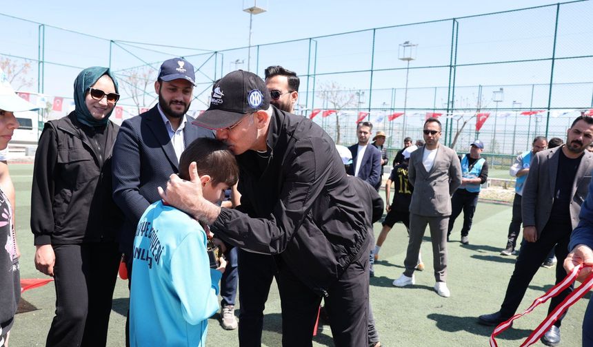 Şanlıurfalı çocuklar o belediyenin turnuvasında buluştu