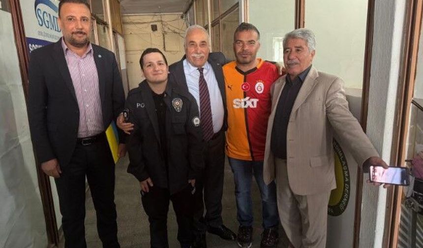 Dr. Ahmet Eşref Fakıbaba’dan Şanlıurfa’da Dernek Ziyareti