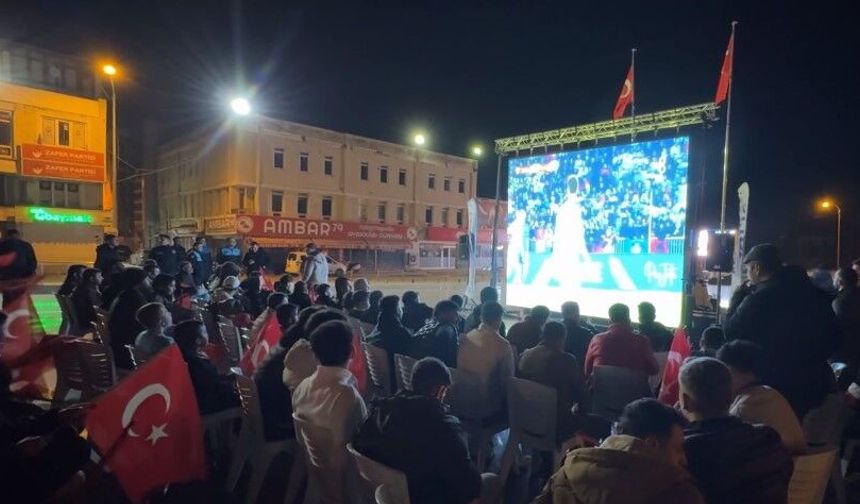 Şanlıurfa Gençleri Türkiye-Kosova Maçını Birlikte Seyretti