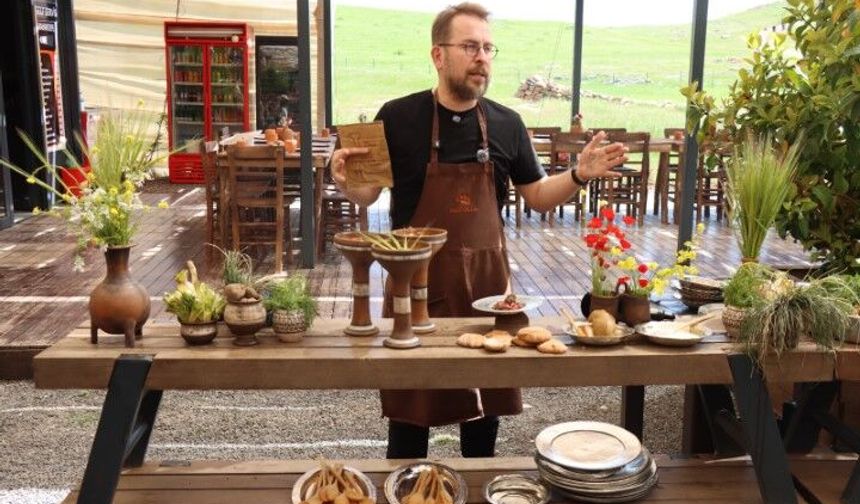 Ömür Akkor, Karahantepe’de 12 Bin Yıllık Neolitik Menü Hazırladı