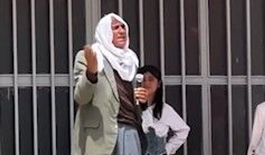 Şanlıurfa’da 23 Nisan Kutlamalarında Çiftçiden Duygulandıran Şiir