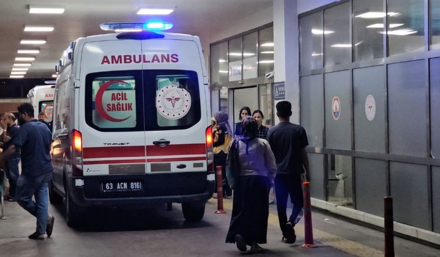 Şanlıurfa'da direksiyon hakimiyetini kaybeden motosiklet sürücüsü ağır yaralandı