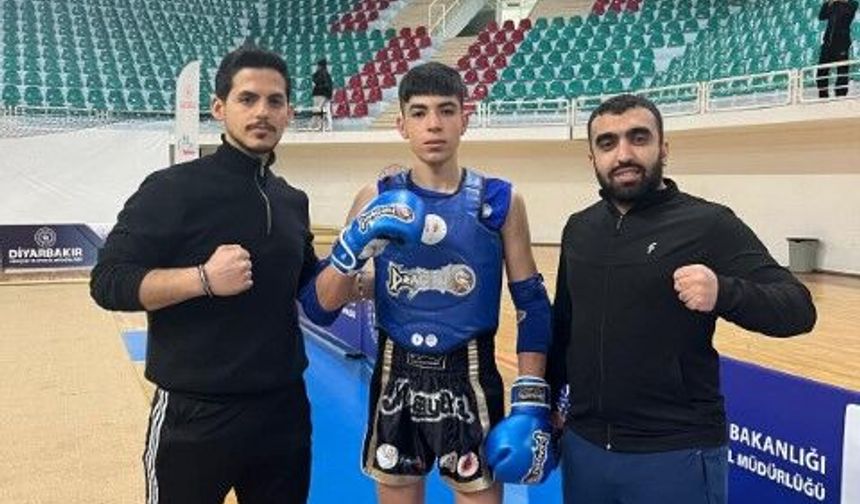 Siverekli Genç Sporcu Muay-Thai’de Türkiye İkinciliği Kazandı