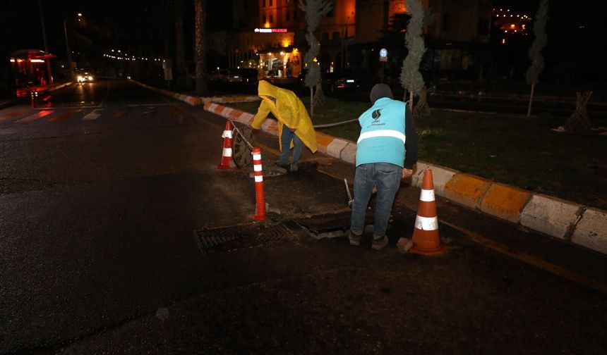 ŞUSKİ Ekipleri Yoğun Yağış Öncesi Sahada Teyakkuzda