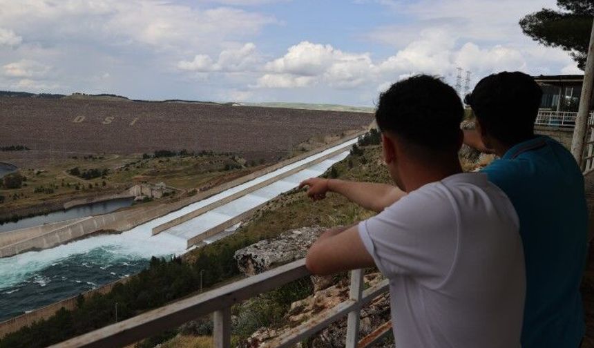 Şanlıurfalı üreticiye derman olacaktı işte yapının kapakları yeniden açıldı; Ziyaretçi akını!