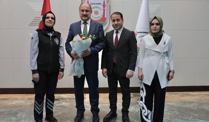 Şanlıurfa’da Başkan Gülpınar Belediye Personeliyle Bayramlaştı