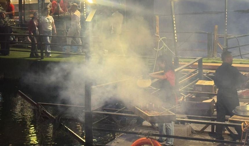 Fırat Nehri turistlerin uğrak noktası oldu