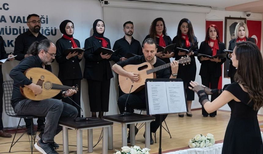 Şanlıurfa’da hemşirelerden oluşan koro büyük ilgi gördü