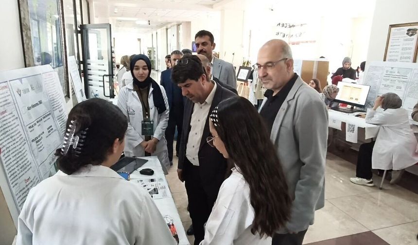 Şanlıurfa’da Hüsn-i Hat Sergisi Ve Bilim Fuarı Bir Arada