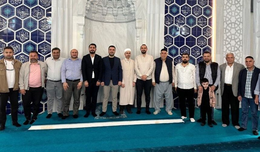 Bayram Namazı Sonrası Anlamlı Buluşma