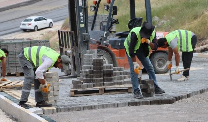 Şanlıurfa Karaköprü’de Yollara Renkli Dokunuş