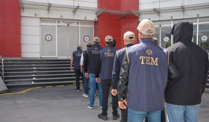 Şanlıurfa'da dahil FETÖ operasyonu