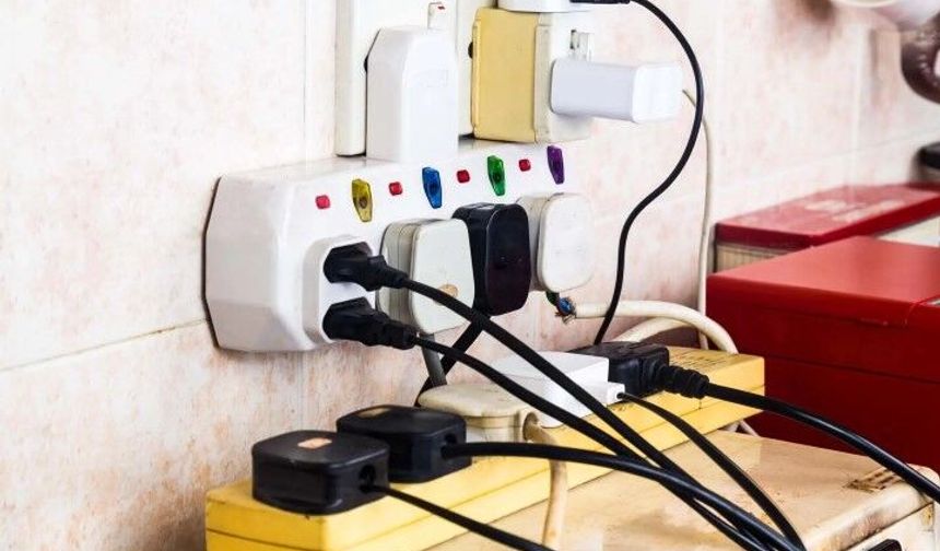 Uzmanlar Uyardı: Priz Kullanımında Hata Yapılıyor