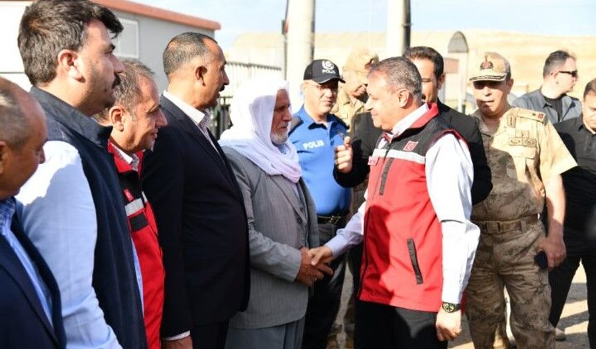 Vali Hasan Şıldak’tan Kurban Bayramı Öncesi Hayvan Borsası Ziyaret etti