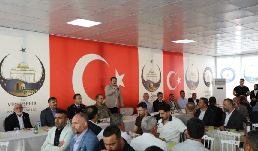 Viranşehir’de Bayramlaşma Programına Yoğun Katılım