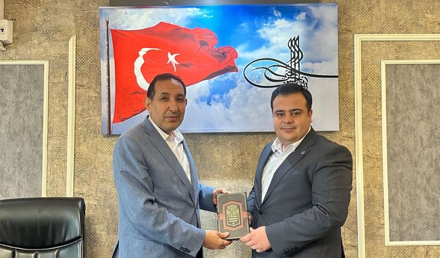Muhammed Enes Yılmaz’dan Mahmut Güneş’e Yusuf Akçura’nın Eseri