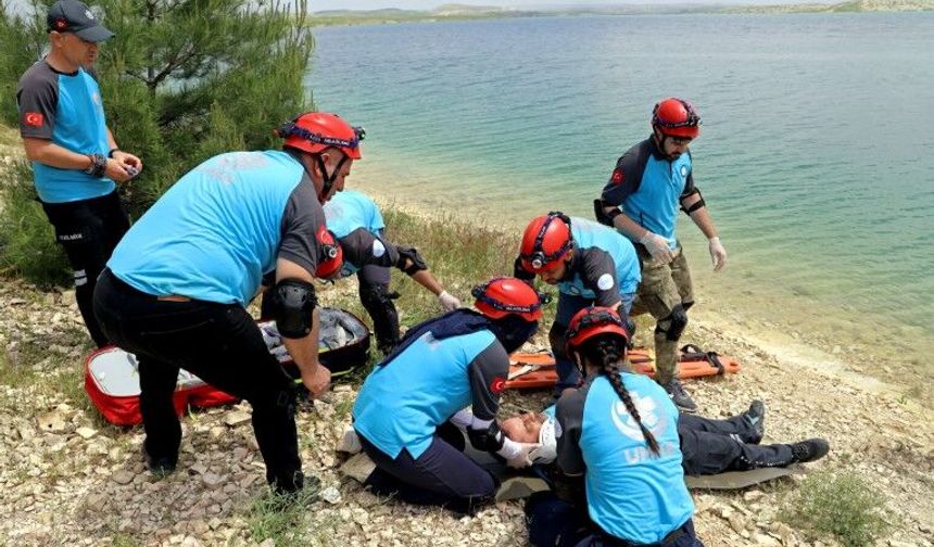 Şanlıurfa’da UMKE Ekiplerinden Nefes Kesen Tatbikat!