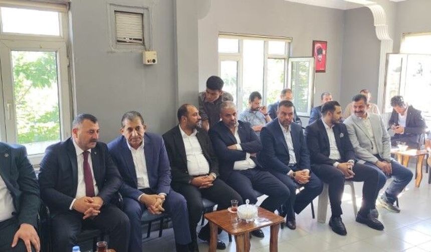 Eski Belediye Başkanı Atilla’dan MHP Şanlıurfa İl Başkanlığına Hayırlı Olsun Ziyareti