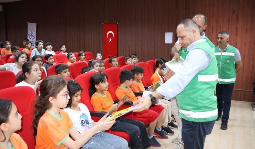 Haliliye Belediyesi’nden Öğrencilere Çevre Ve Geri Dönüşüm Eğitimi
