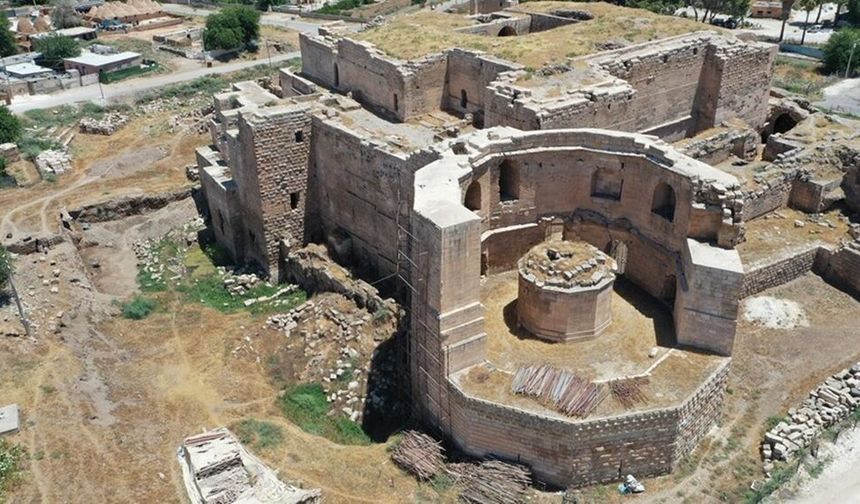 Harran Kalesi için tarihi adım: Antik köprü yeniden inşa ediliyor