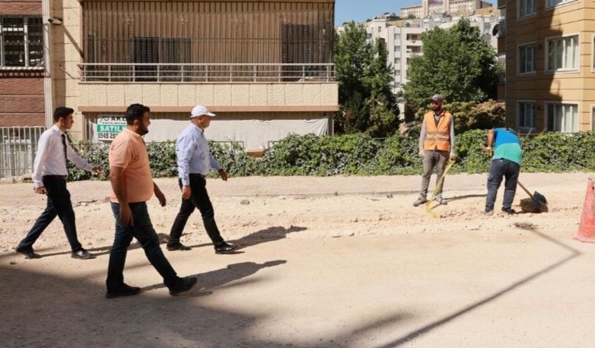Şanlıurfa’da Ulaşım Ağını Güçlendirecek Yol Çalışmaları Sürüyor