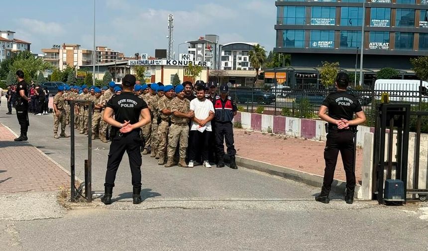 Şanlıurfa'da bahis çetesine milyarlarca liralık ağır darbe; Koli koli delil!