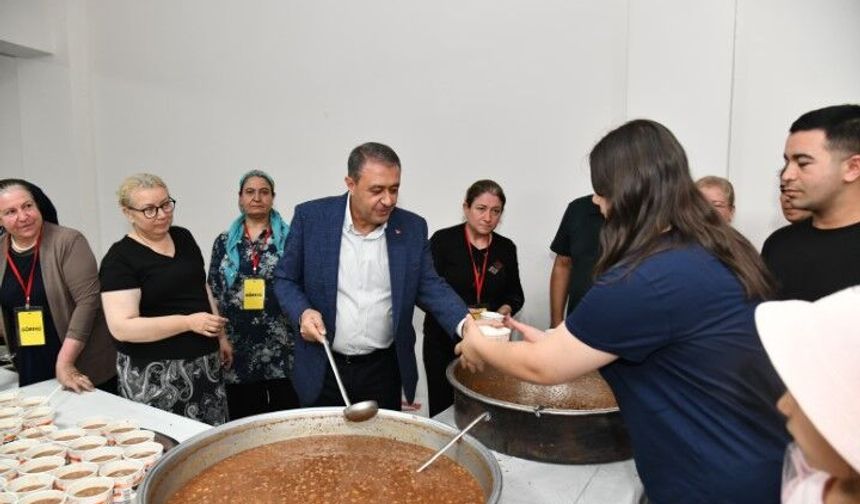 Şanlıurfa Valisi Hasan Şıldak Aşure Günü Etkinliğinde Vatandaşlarla Buluştu!