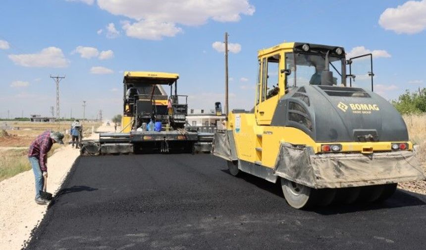 Şanlıurfa’da Dev Ulaşım Hamlesi: Harran-Akçakale Yolunda Sıcak Asfalt Dönemi Başladı