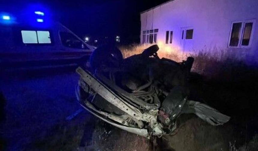 Şanlıurfa’da Feci Kaza Sürücü Ağır Yaralandı