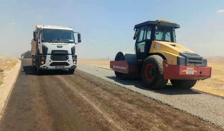 Şanlıurfa'da Kırsal Mahallelerin Yol Sorunu Çözülüyor! 4,5 Kilometrelik Yol Asfaltlandı
