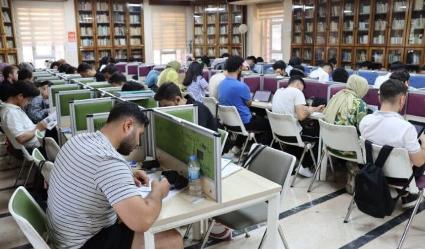 Şanlıurfa’da Kütüphaneler YKS Öncesi En Yoğun Günlerini Yaşıyor!
