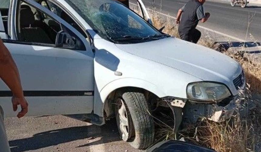 Şanlıurfa’da otomobil şarampole devrildi 4 kişi yaralandı