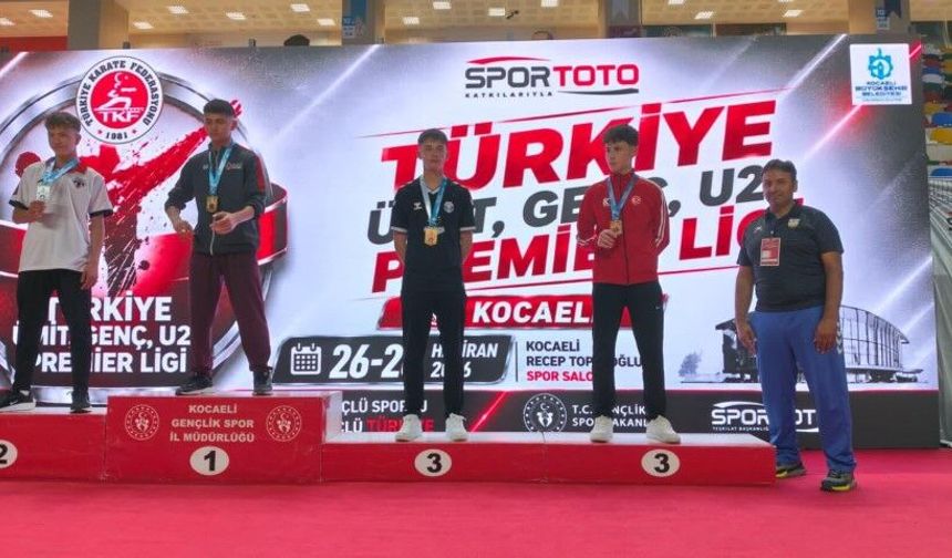 Şanlıurfa'ya Karate Gururu! Muhammed Halis Okra Türkiye Üçüncüsü Oldu
