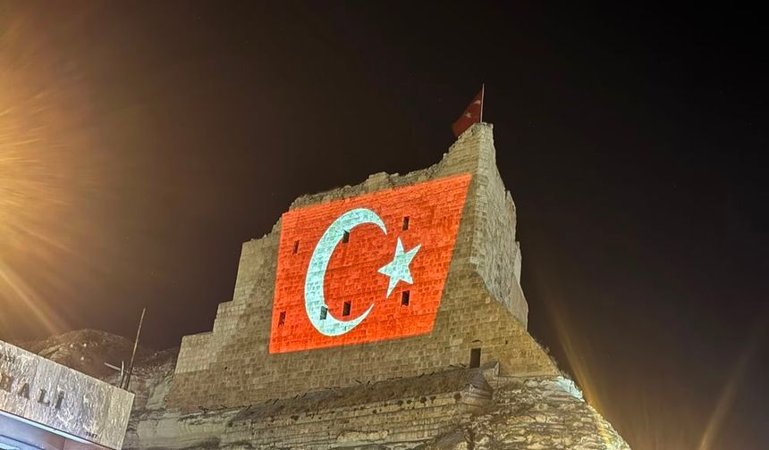 Şanlıurfa’nın o surlarında görkemli gece