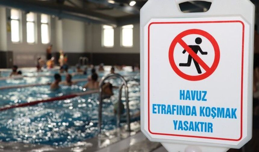 Karaköprü'de Yüzme Havuzuna Vatandaşlardan Büyük İlgi