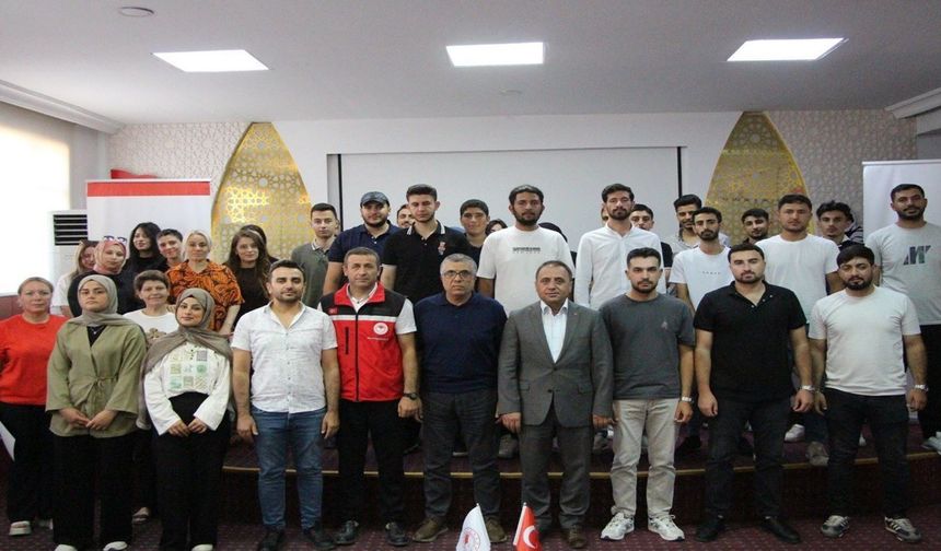 Şanlıurfa Tarım ve Orman İl Müdürlüğü'nden Stajyerlere İş Sağlığı ve Güvenliği Eğitimi