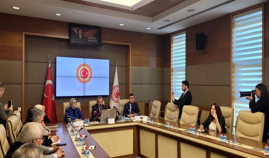 Söz bu kez çocuklardaydı: Telefon kullanmak yasaklanıyor mu? İşte detayları