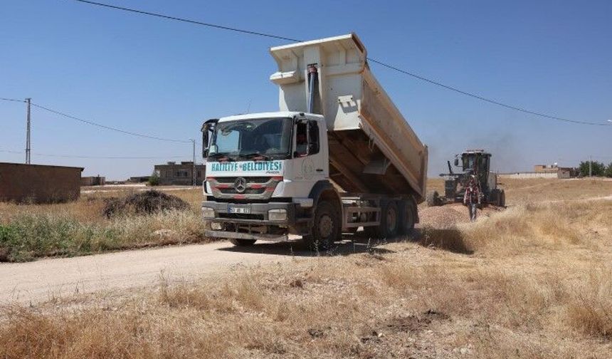 Şanlıurfa Haliliye'de kırsal mahallelerin yolları yenileniyor