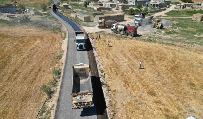 Şanlıurfa Suruç'ta Yılların Bekleyişi Bitti! Asfalt Çalışması Tamamlandı