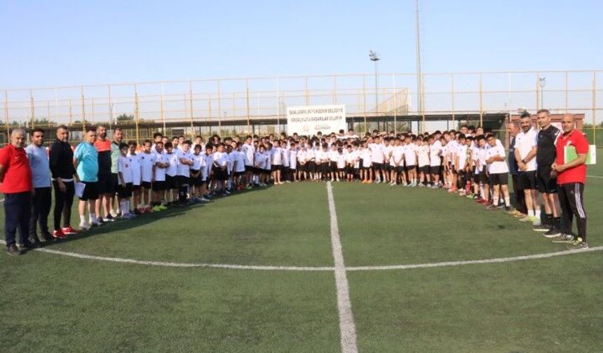 Şanlıurfa'da Çocuklar Sahaya İndi! Futbol Kursları Başladı