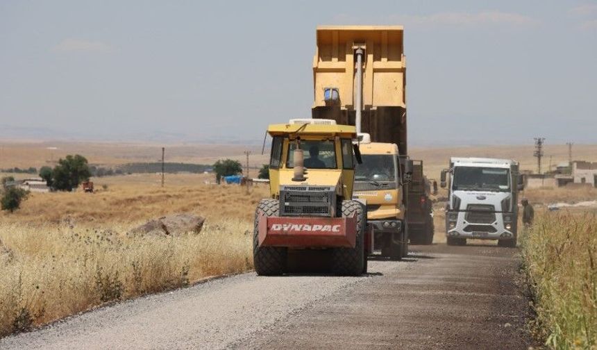 Şanlıurfa'da Siverek Kırsalına 13 Kilometrelik Asfalt Hamlesi Başladı